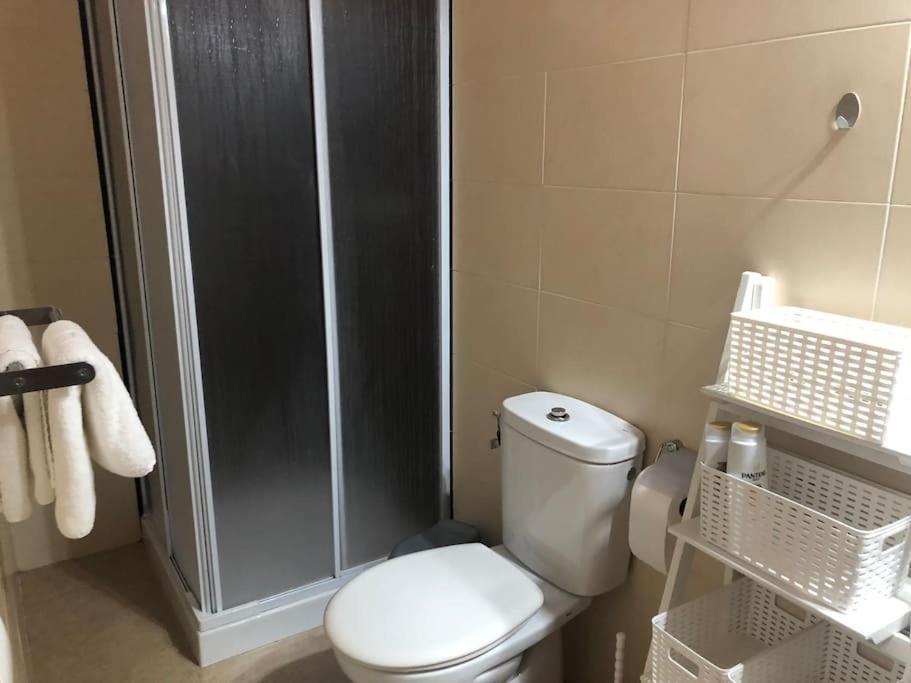 Apartamento En Primera Linea De Playa El Palo Málaga Exteriör bild